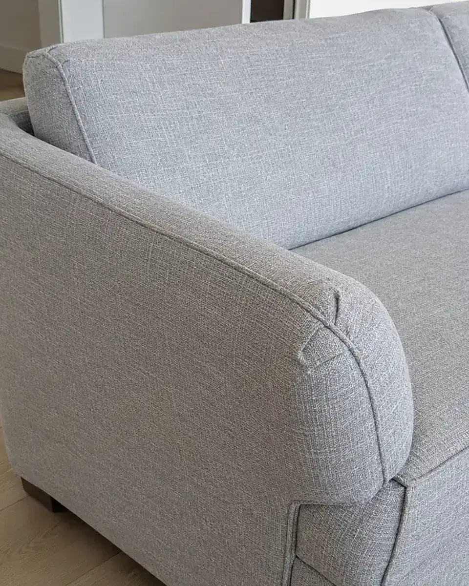 Freshly cleaned sofa in a Avalon Park, Orlando home